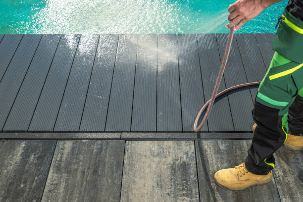 Best House Pressure Washing  in Loma Ri, CA